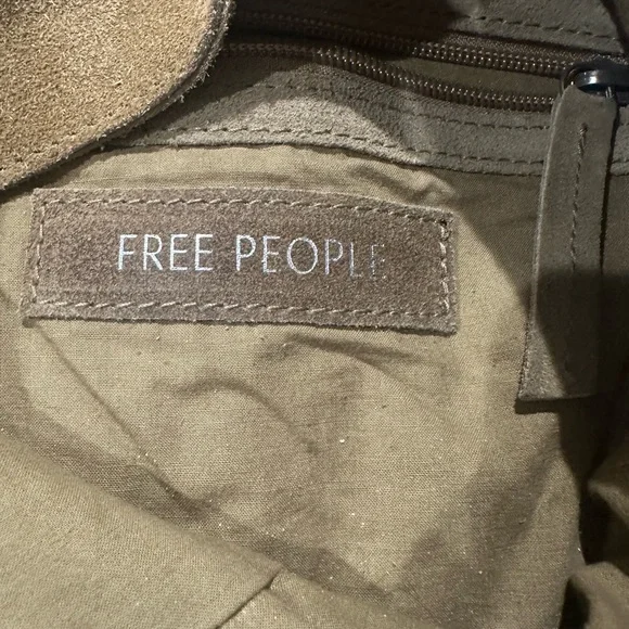 FREE PEOPLE -Olive Suede Tote Bag - Picture 3 of 4